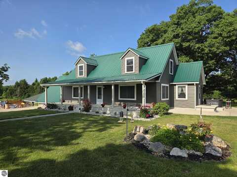 14123 30th Avenue, Remus, MI 49340