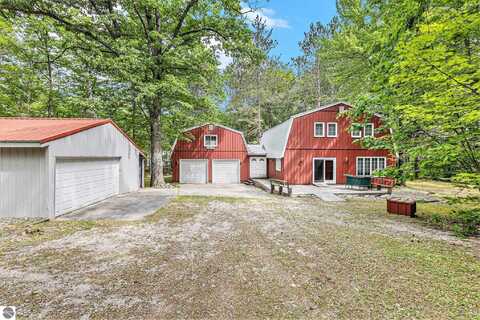 11475 NE Lakeview Drive, Kalkaska, MI 49646