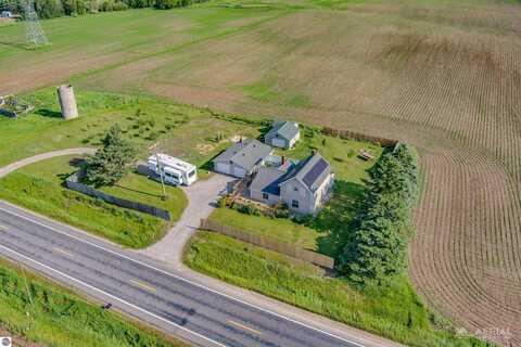 279 W State Road, West Branch, MI 48661