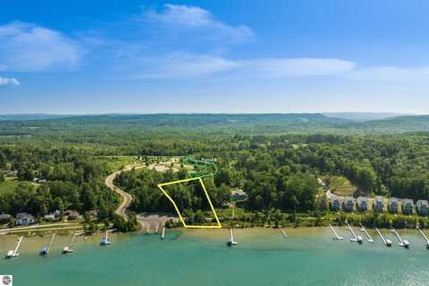 5543 Crystal Lane, Frankfort, MI 49635