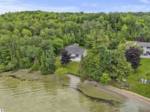 7025 E Birch Point Road, Traverse City, MI 49684
