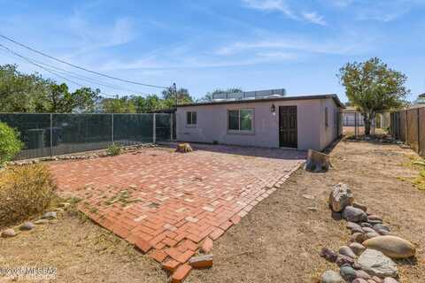 2706 N Eastgate Drive, Tucson, AZ 85712