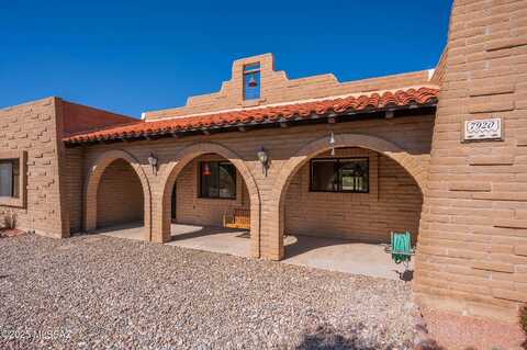 7920 S Camino Mirlo, Tucson, AZ 85747