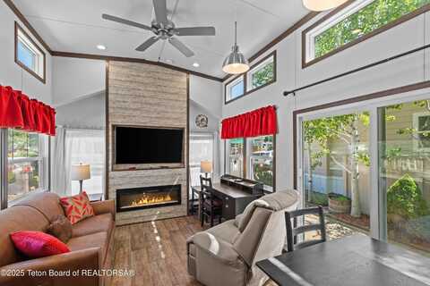 232 OXBOW, Thayne, WY 83127