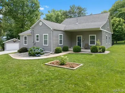 626 W Main Street, Lebanon, IL 62254