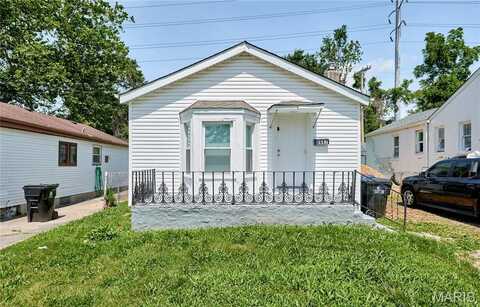 8447 Kempland Place, University City, MO 63132