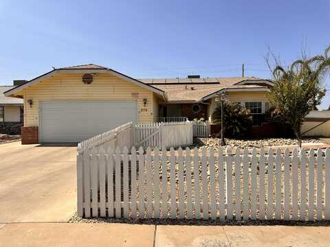2179 W Della Avenue, Porterville, CA 93257