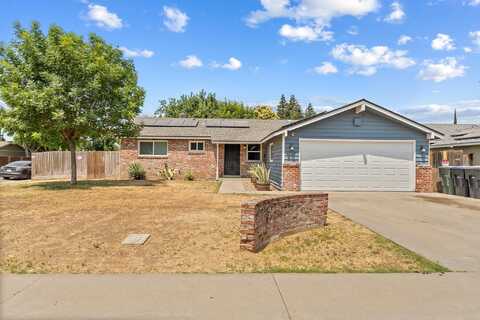 1539 S Burke Street, Visalia, CA 93292