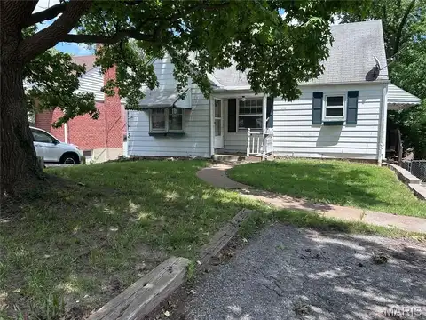 440 N Elizabeth Avenue, Ferguson, MO 63135