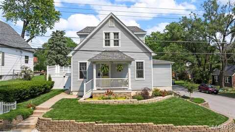 726 S 8th Street, Saint Charles, MO 63301
