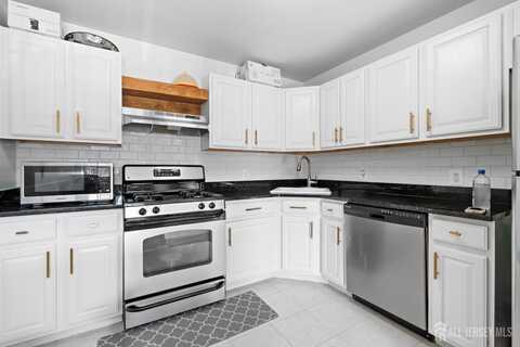 1060 Morning Glory Drive, Monroe, NJ 08831