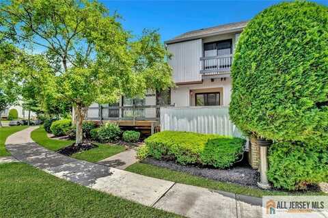22 Witch Hazel Court, Brunswick Gardens, NJ 08852