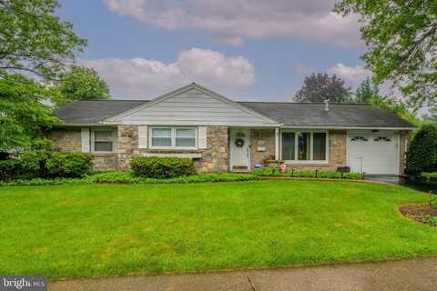 528 BLUEBIRD ROAD, LITITZ, PA 17543