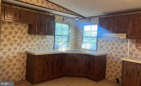 3064 BERRY RIDGE RD., EAST WATERFORD, PA 17021