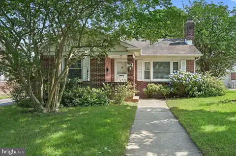 72 SACKARACKIN AVENUE, DOVER, DE 19901