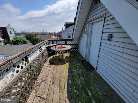 701 GLENWOOD, LANSDOWNE, PA 19050