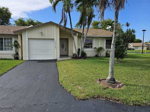 10909 SW 117th Pl, Miami, FL 33186
