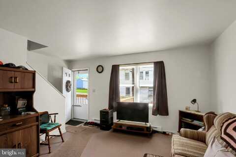101 W MARKET STREET, WILLIAMSTOWN, PA 17098