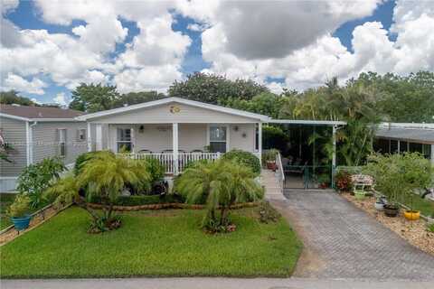 1890 SW 83rd Ter, Davie, FL 33324