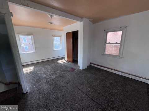 37-39 S SYCAMORE AVENUE, CLIFTON HEIGHTS, PA 19018
