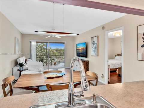 3210 Holiday Springs Blvd, Margate, FL 33063