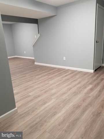 36 WINTERBERRY COURT, GLASSBORO, NJ 08028