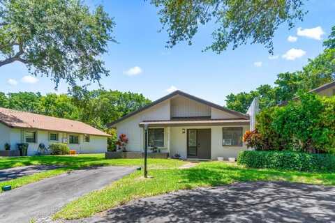 3693 N Arelia Dr N, Delray Beach, FL 33445