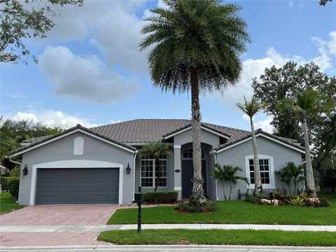 1290 Ginger Cir, Weston, FL 33326