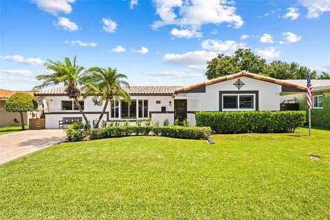 4215 Roosevelt St, Hollywood, FL 33021