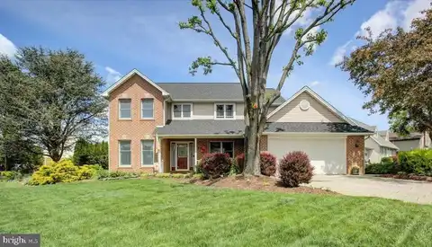 8 ROGER AVENUE, SHIPPENSBURG, PA 17257