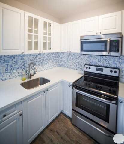 53 NE 49th St, Miami, FL 33137