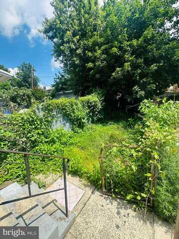 656 RUTHERFORD AVENUE, TRENTON, NJ 08618
