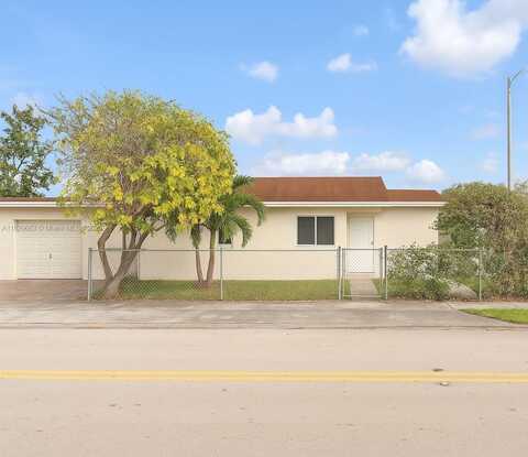 601 SE 8th Pl, Hialeah, FL 33010