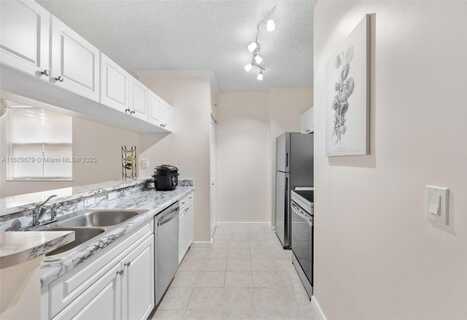 17145 N Bay Rd, Sunny Isles Beach, FL 33160
