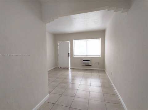 1565 SW 6th St, Miami, FL 33135