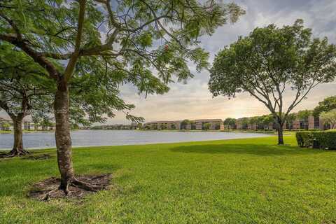 550 SW 138th Ave, Pembroke Pines, FL 33027