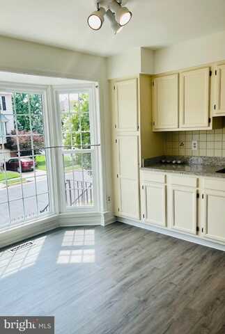 46939 RABBITRUN TERRACE, STERLING, VA 20164