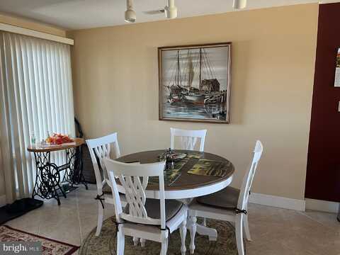 1 DOCK STREET, CRISFIELD, MD 21817