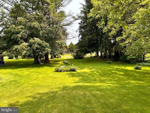 149 W MAIN STREET, MILLHEIM, PA 16854