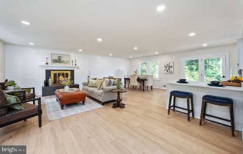 10548 KNOLLWOOD DRIVE, MANASSAS, VA 20111