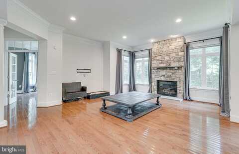 10002 COURTHOUSE ROAD, VIENNA, VA 22181