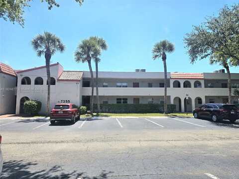 7355 Woodmont Ter, Tamarac, FL 33321