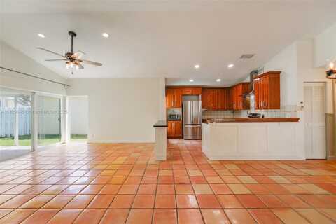 17253 NW 6th Ct, Pembroke Pines, FL 33029