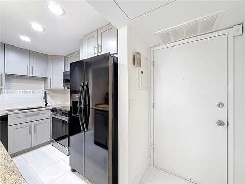 101 E Mcnab Rd, Pompano Beach, FL 33060