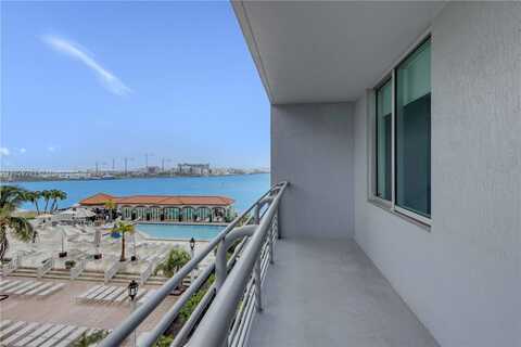 335 S Biscayne Blvd, Miami, FL 33131