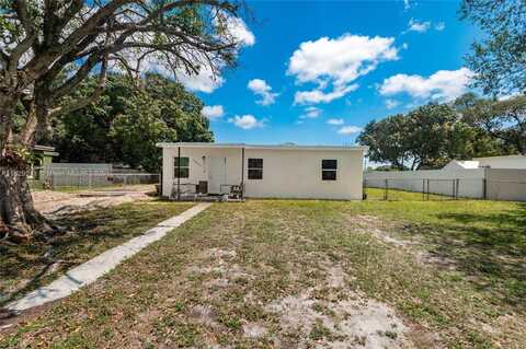 15955 W Bunche Park Dr, Miami Gardens, FL 33054