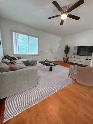 5843 SW 62nd St, Miami, FL 33143