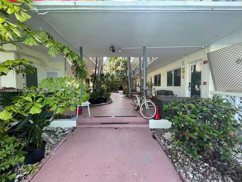 8040 Tatum Waterway Dr, Miami Beach, FL 33141