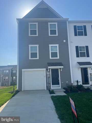 250 CLIFTON MANOR, FALLING WATERS, WV 25419
