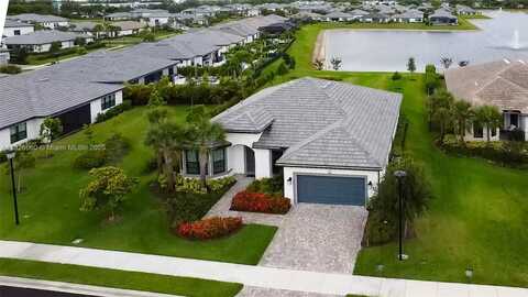 4527 Blessed Place Dr, Oakland Park, FL 33309